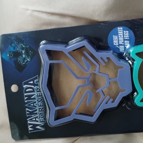 Marvel Wakanda Forever silicone breakfast molds, 3 pack, NWT, Black Panther - Picture 5 of 7